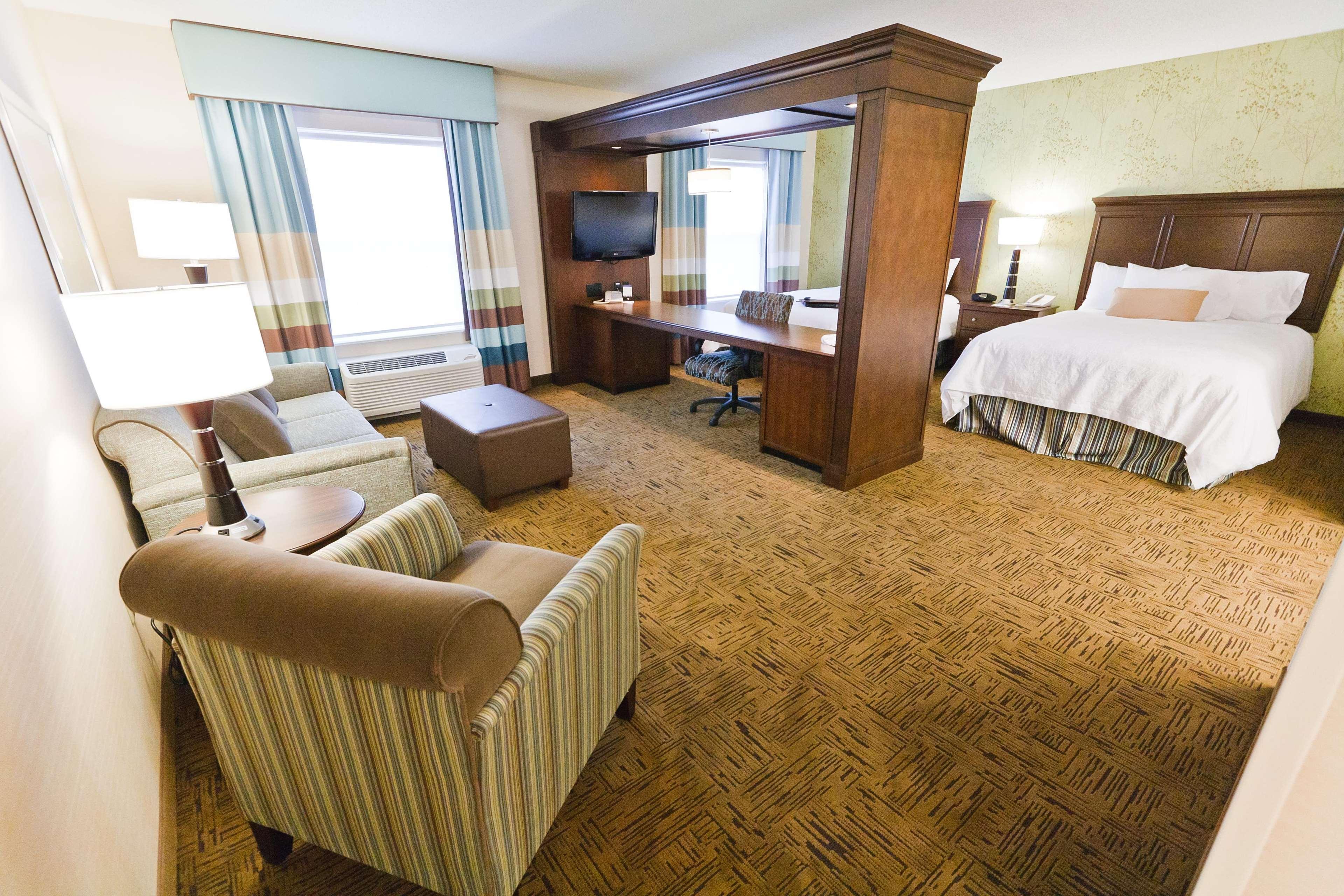 Hampton Inn & Suites Exeter Room photo